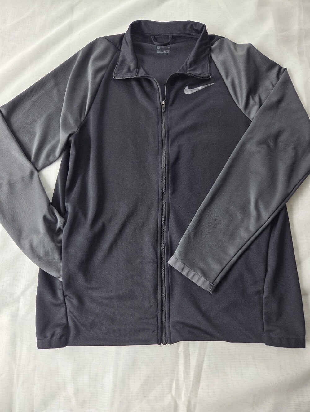 Nike Men’s Black and Charcoal Full-Zip Performance Jacket